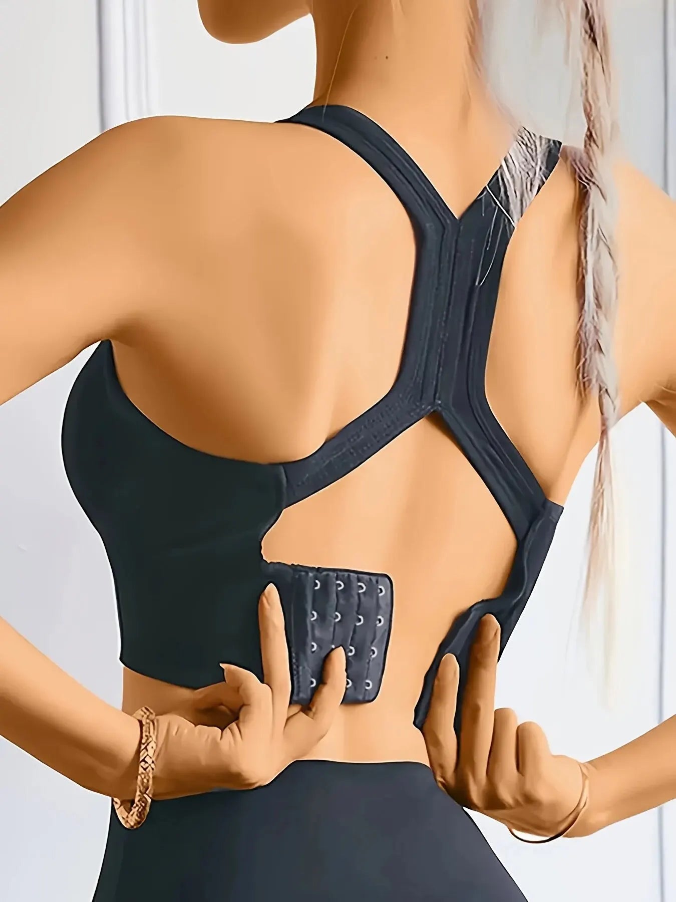 AirFlex Tank Bra – leveza + flexibilidade.