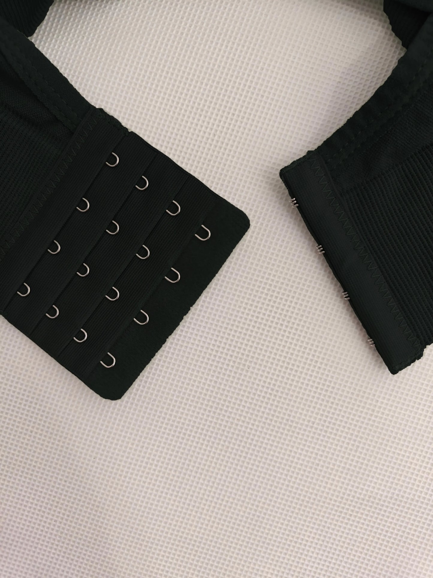 AirFlex Tank Bra – leveza + flexibilidade.