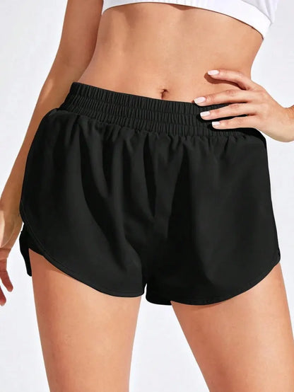 BreatheFit Shorts – respiráveis e leves para performance.