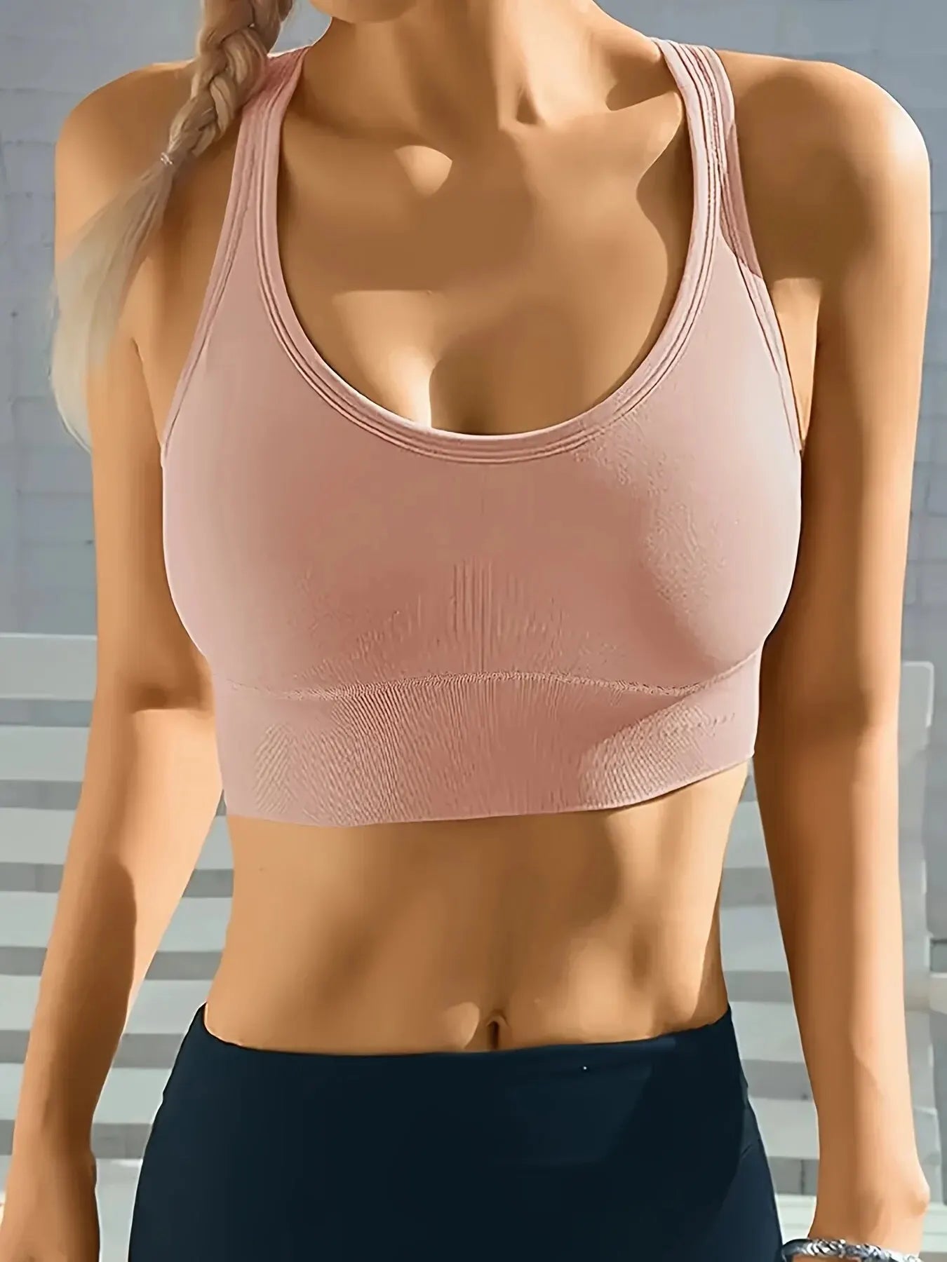 AirFlex Tank Bra – leveza + flexibilidade.